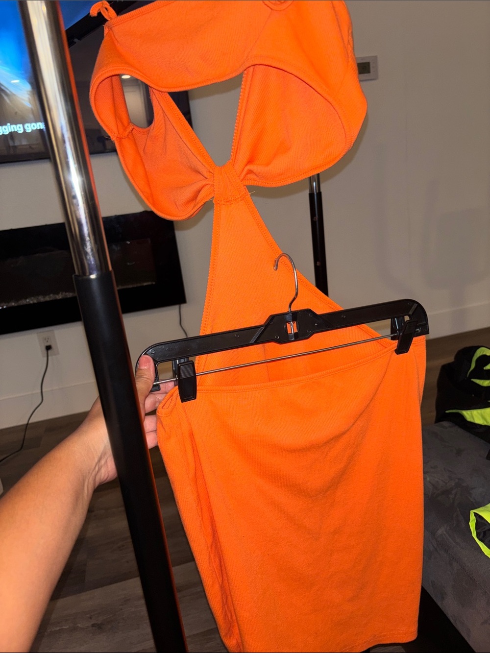SHEIN Orange Twist Cutout Bodycon Mini Dress - Picture 3 of 4